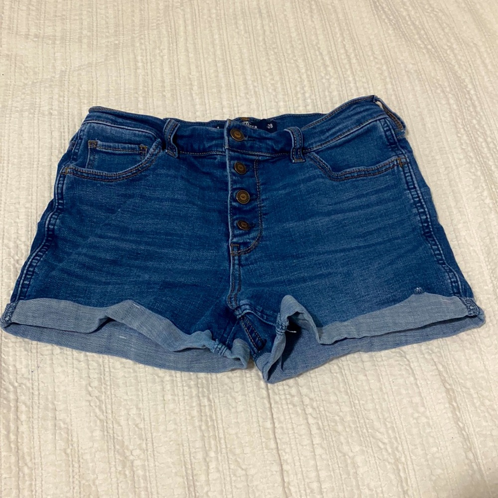 Hollister Medium Wash High-Rise Jean Shorts